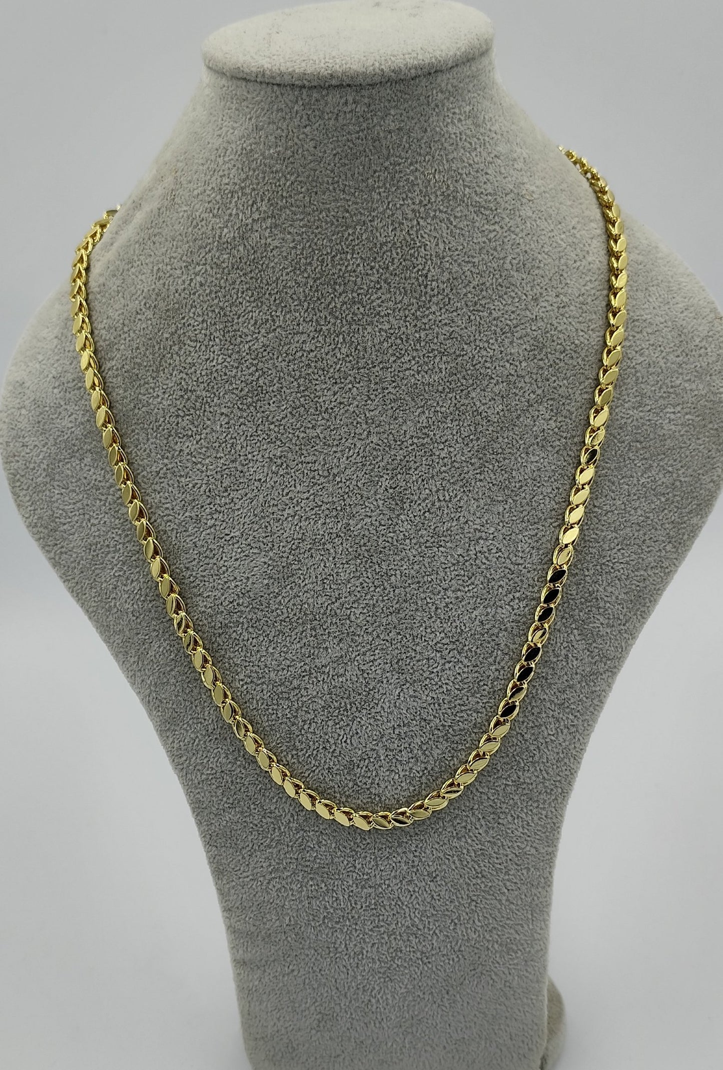 14 K Xuping Kolye Arpa Model