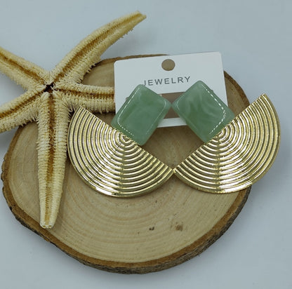 Yeşil Ve Gold Detaylı Küpe