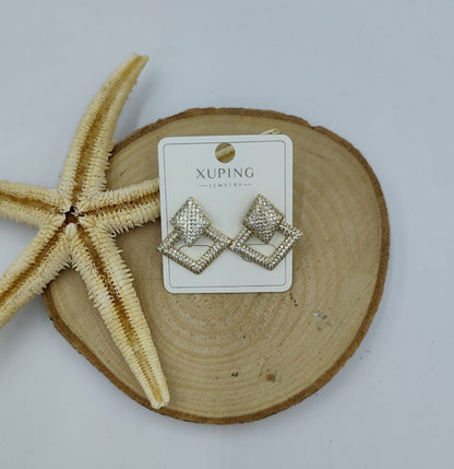 14 K Taş Detaylı Geometrik Küpe