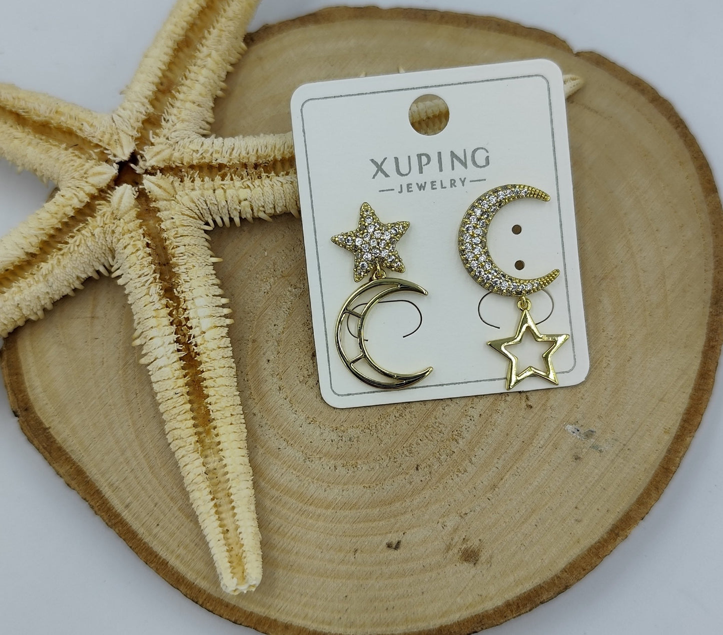 14 K Taş Detaylı Ay Yıldız Küpe