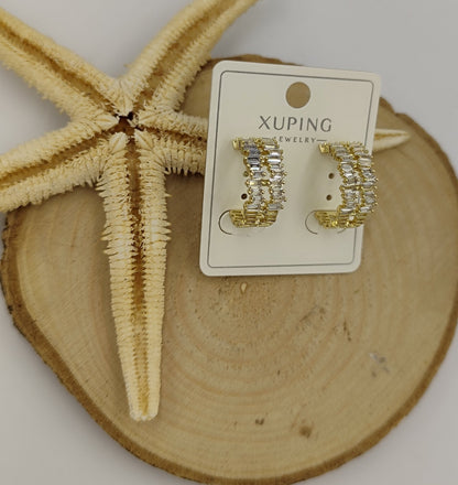 14 K Taş Detaylı Küpe