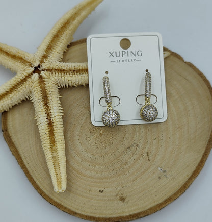 14 K Taş Detaylı Küpe
