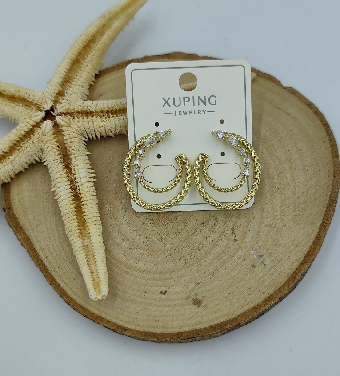 14 K Taş Detaylı Küpe