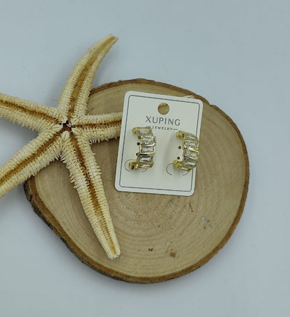 14 K Taş Detaylı Küpe