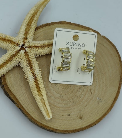 14 K Taş Detaylı Küpe