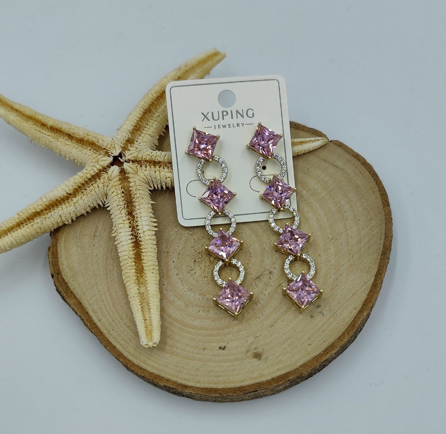14 K Taş Detaylı Pembe Küpe