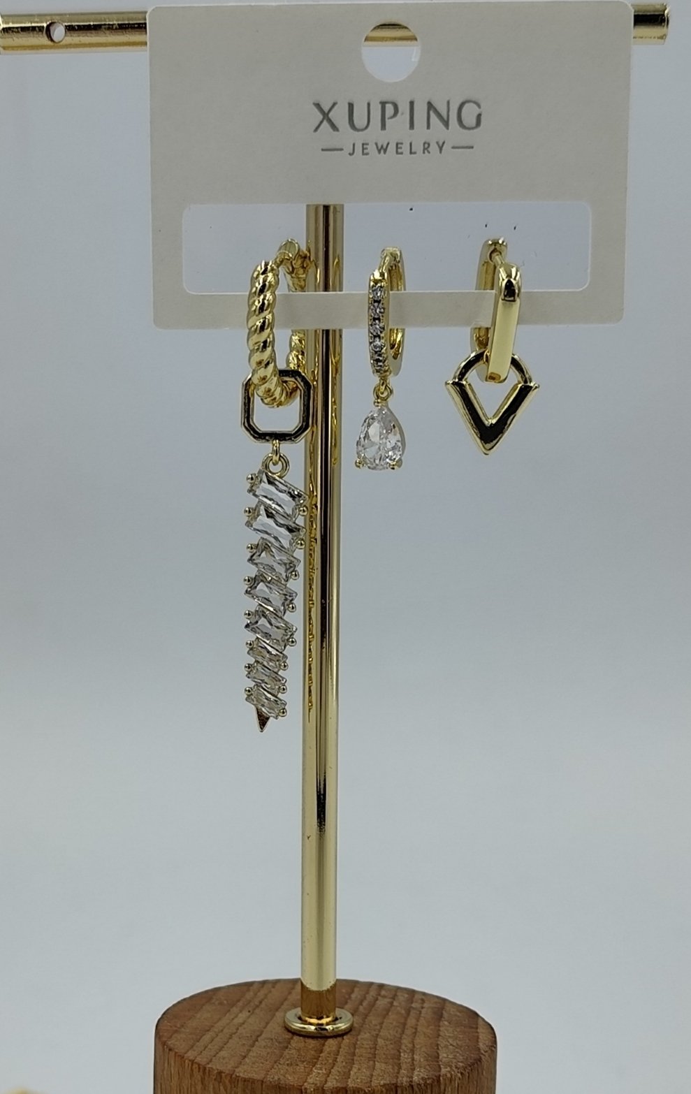 14 K Taş Detaylı 3'lü Küpe