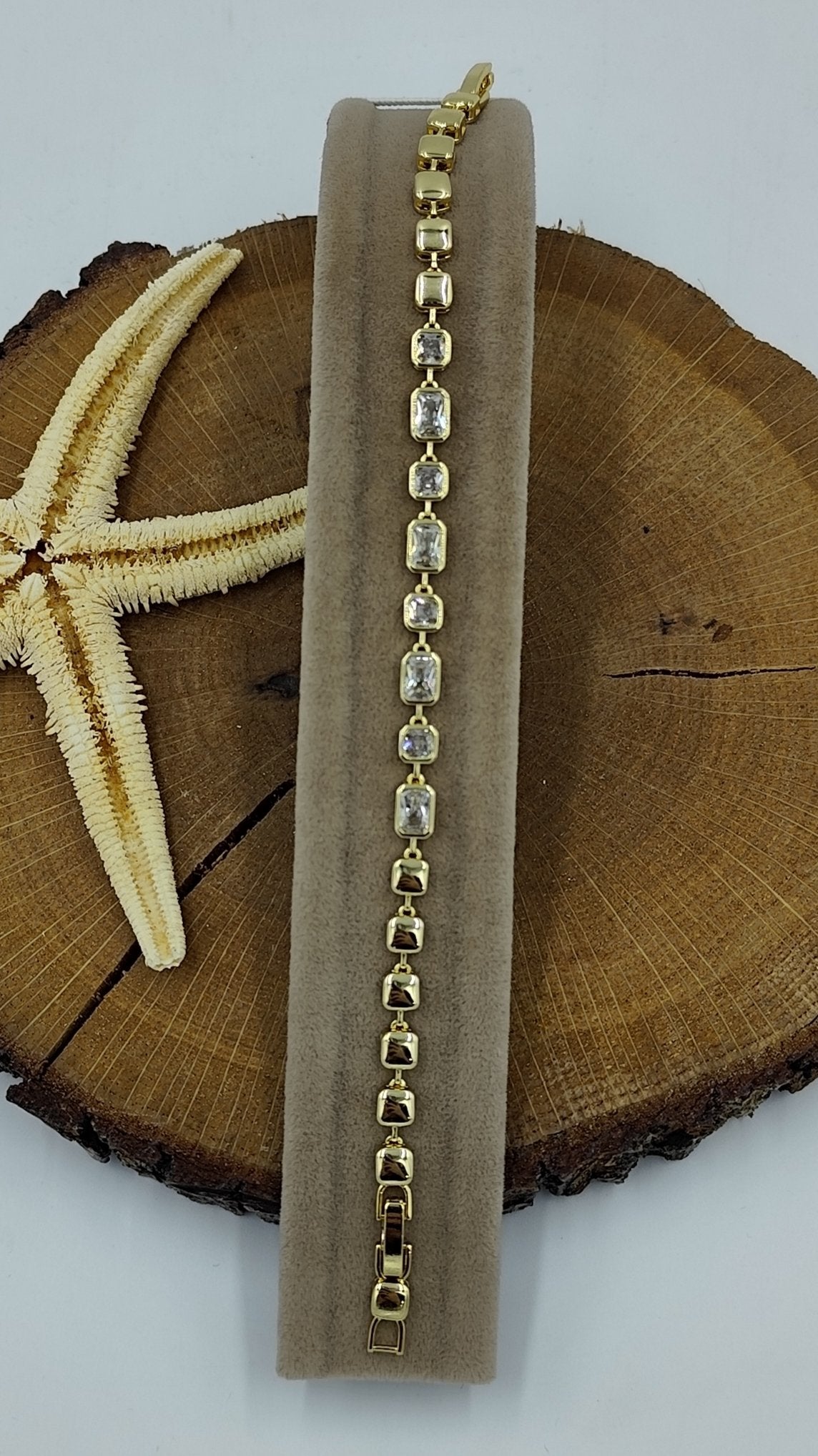 Taş Detaylı Gold Bileklik