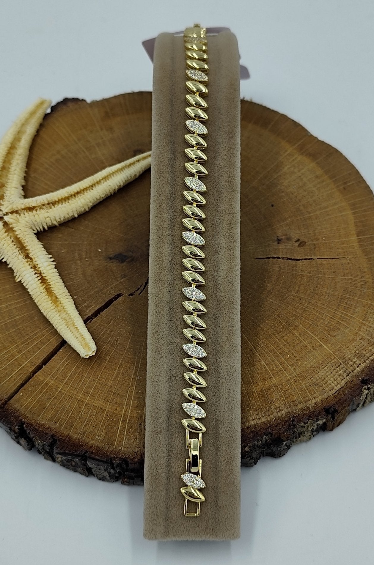Taş Detaylı Gold Bileklik
