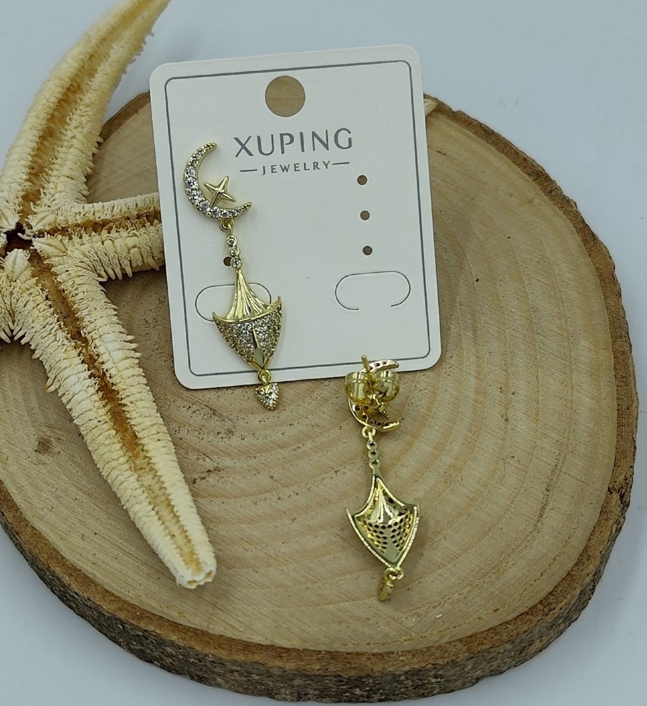 14 K Taş Detaylı Ay Yıldız Figürlü Küpe