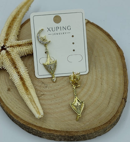 14 K Taş Detaylı Ay Yıldız Figürlü Küpe