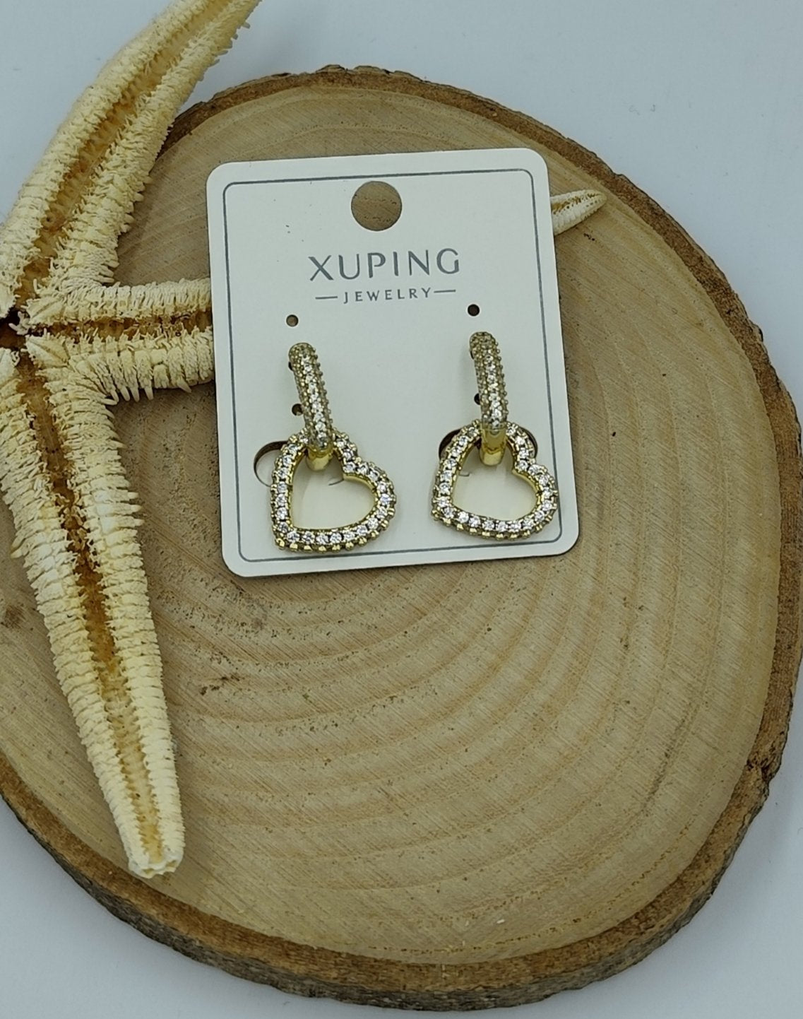 14 K Taş Detaylı Kalp Küpe