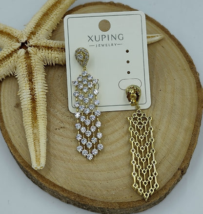 14 K Taş Detaylı Sallantılı Küpe