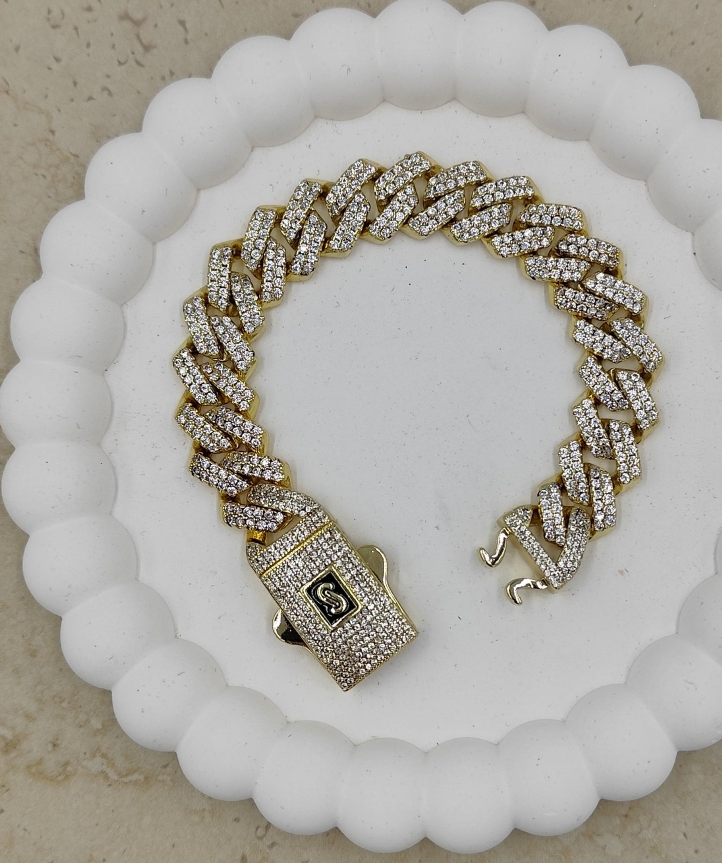 14 K Tamamı Taş Detaylı Gurmet Bileklik