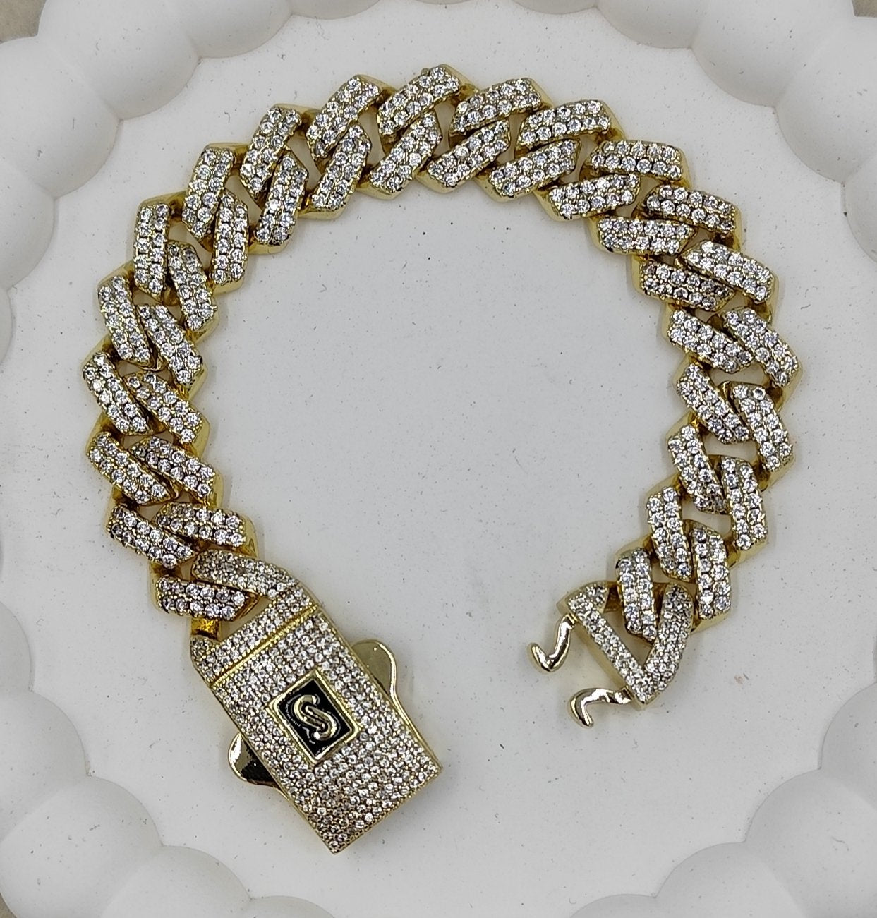 14 K Tamamı Taş Detaylı Gurmet Bileklik