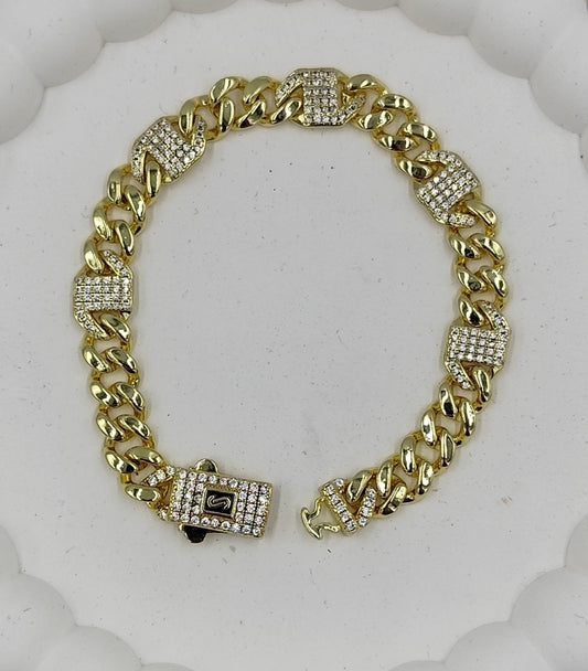 14 K Taş Detaylı Gurmet Bileklik