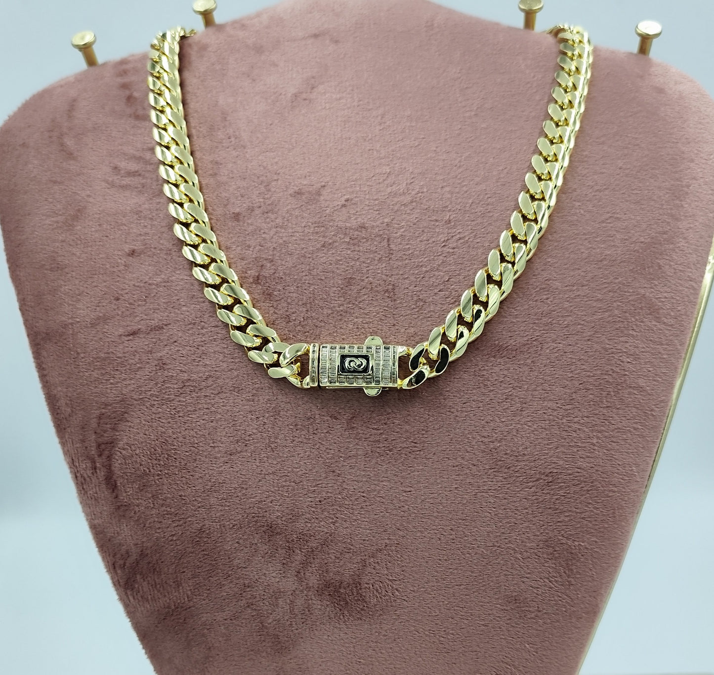 14 K Taş Detaylı Gurmet Kolye