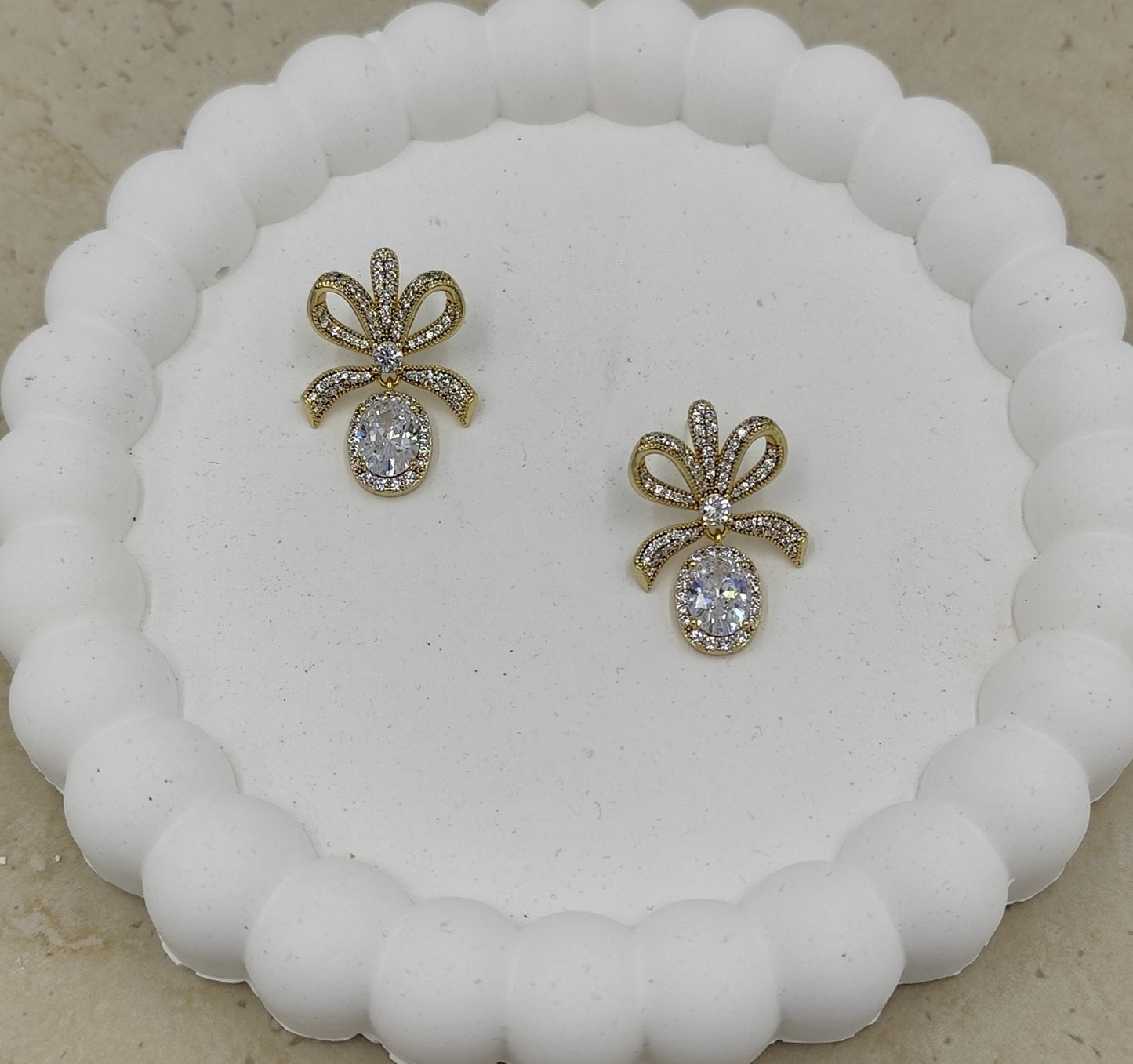 14 K Taş Detaylı Kurdela Küpe Xuping