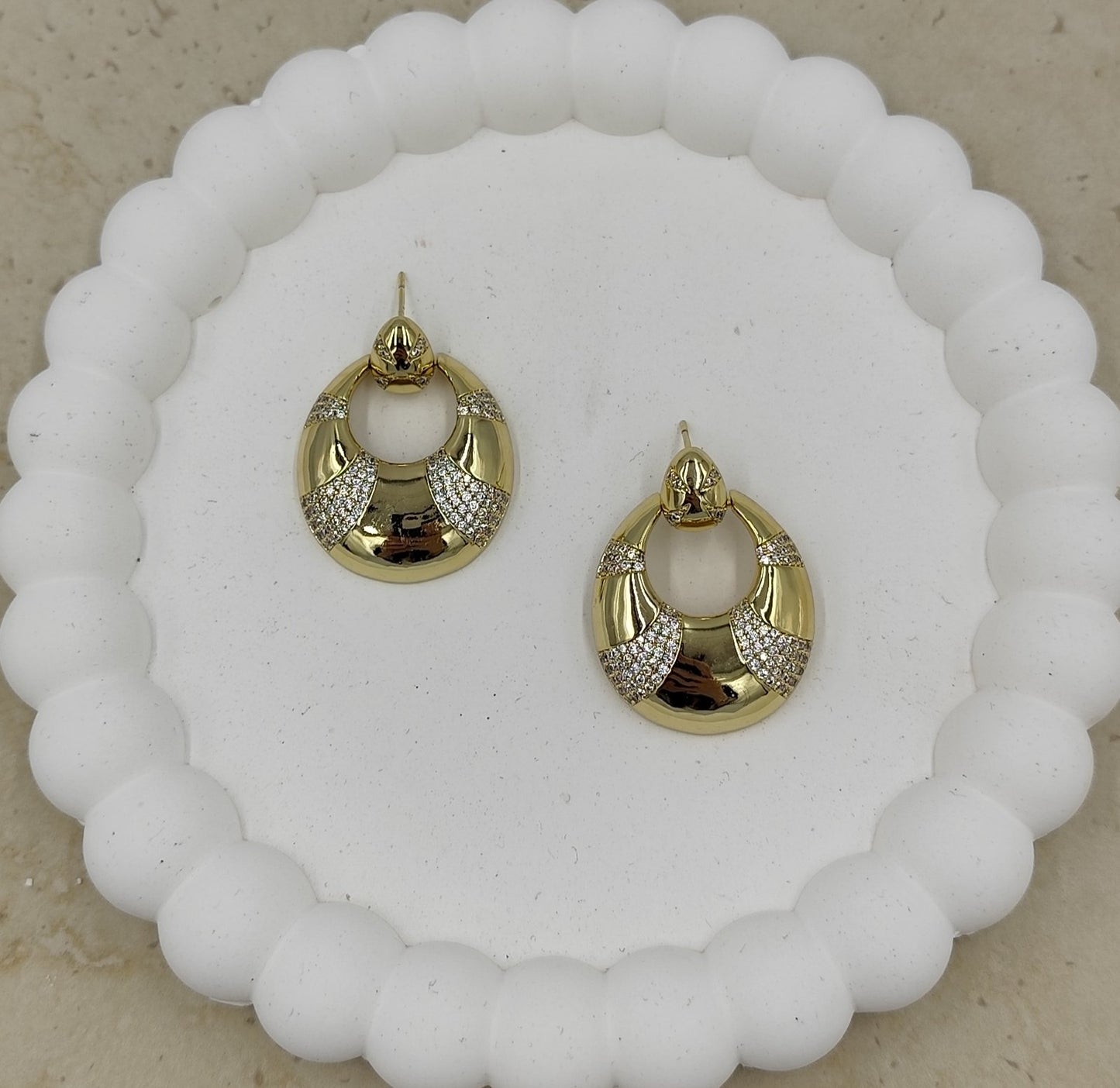 14 K Taş Detaylı Yuvarlak Küpe Xuping