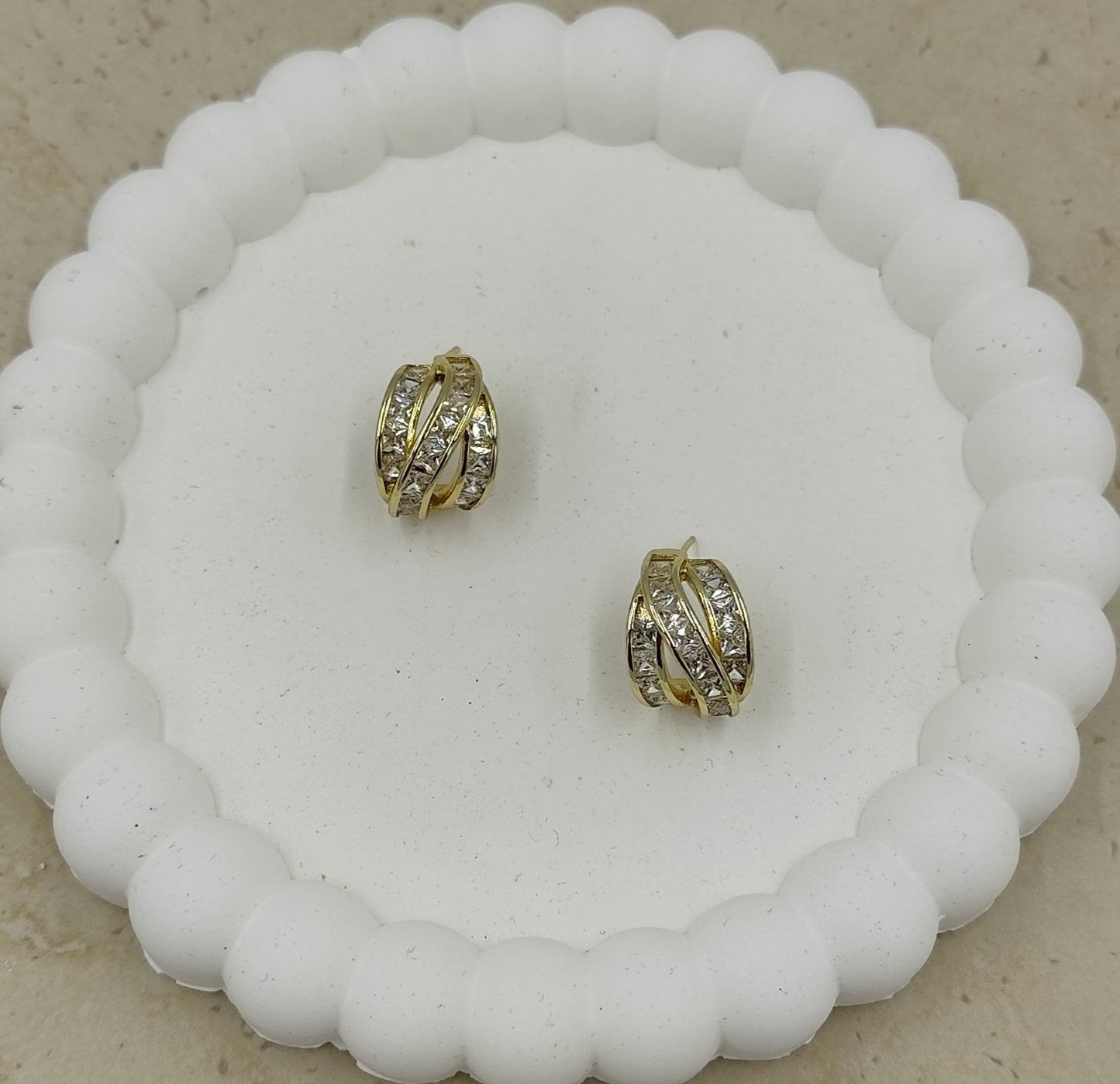 14 K Taş Detaylı Xuping Küpe
