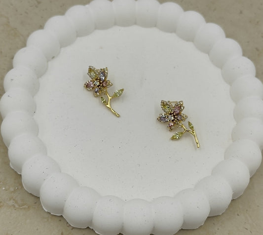 14 K Taş Detaylı Çiçek Küpe Xuping