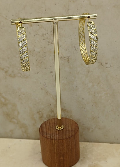 14 K Taş Detaylı Halka Küpe (Xuping)