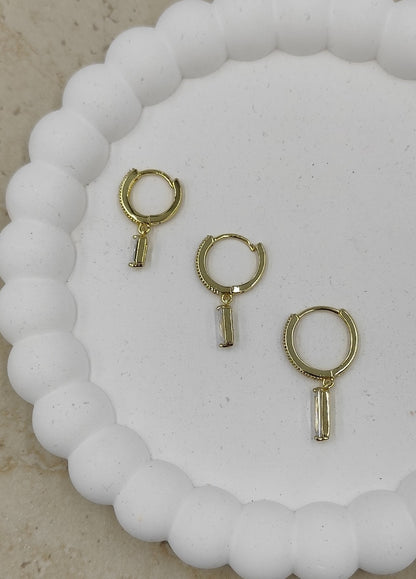 14 K Tek Taş Detaylı 3'lü Küpe