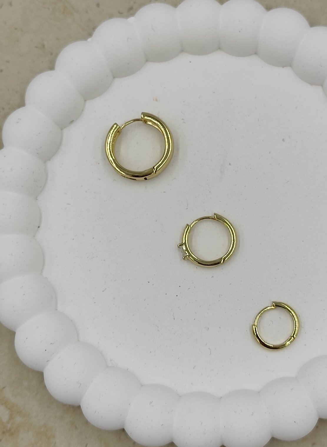 14 K Taş Detaylı 3'lü Küçük Halka Küpe