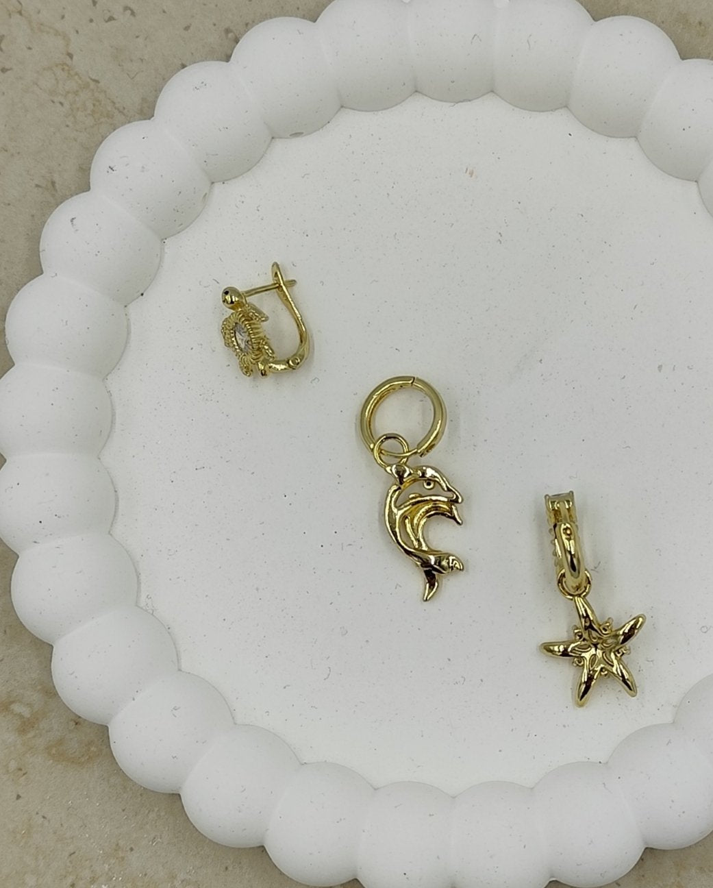 14 K Taş Detaylı 3'lü Küpe