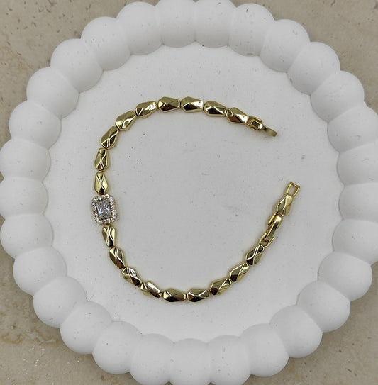 14 K Ortası Baget Taş Detaylı Bileklik Xuping