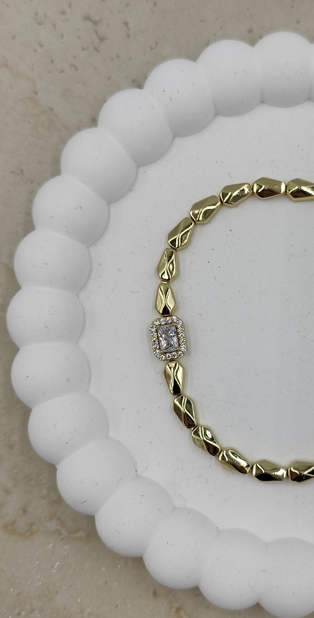 14 K Ortası Baget Taş Detaylı Bileklik Xuping