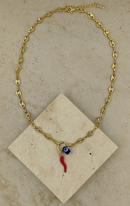 Nazar Boncuklu Kırmızı Biberli Kolye Gold