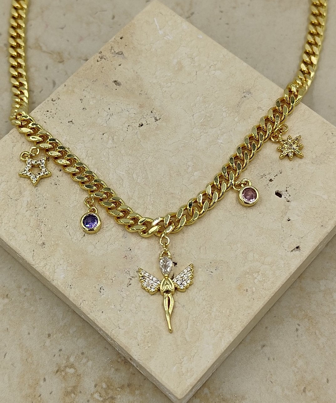 Melek, Yıldız Figürlü Gold Kolye