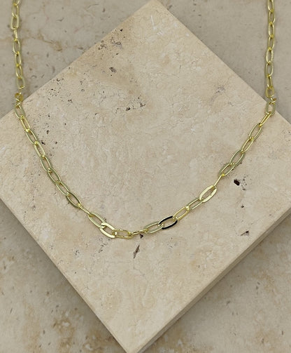 İç içe Geçmiş Halkalardan Oluşan Gold Kolye