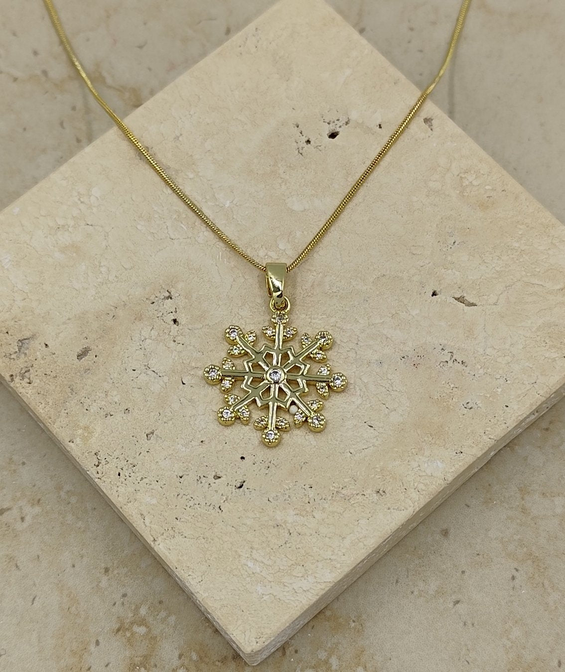 Kar Tanesi Kolye Gold