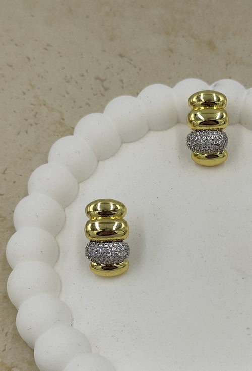 Taş Detaylı Gold Küpe