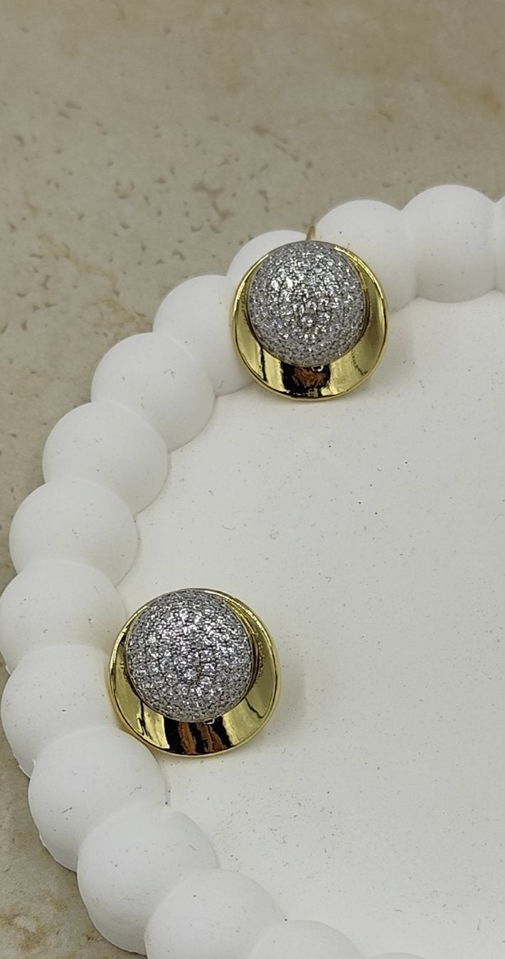Taş Detaylı Yuvarlak Küpe Gold