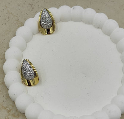 Taş Detaylı Gold Küpe