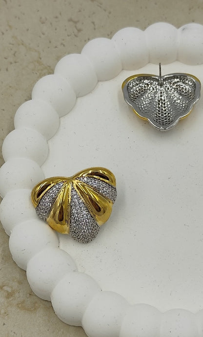 Taş Detaylı Kalp Küpe Gold