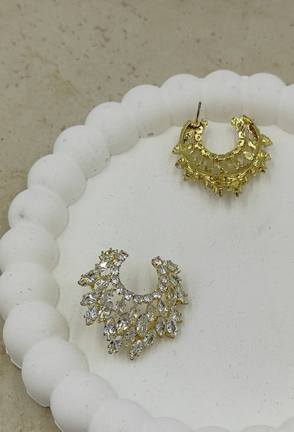 Taş Detaylı Gold Küpe