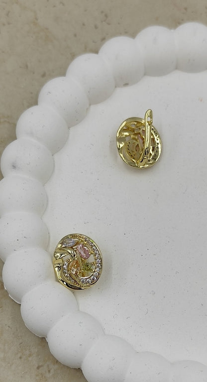 Renkli Taşlardan Oluşan Yuvarlak Küpe Gold