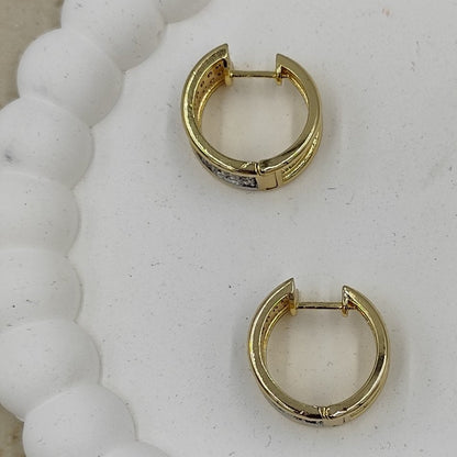 Taş Detaylı Küçük Halka Küpe Gold