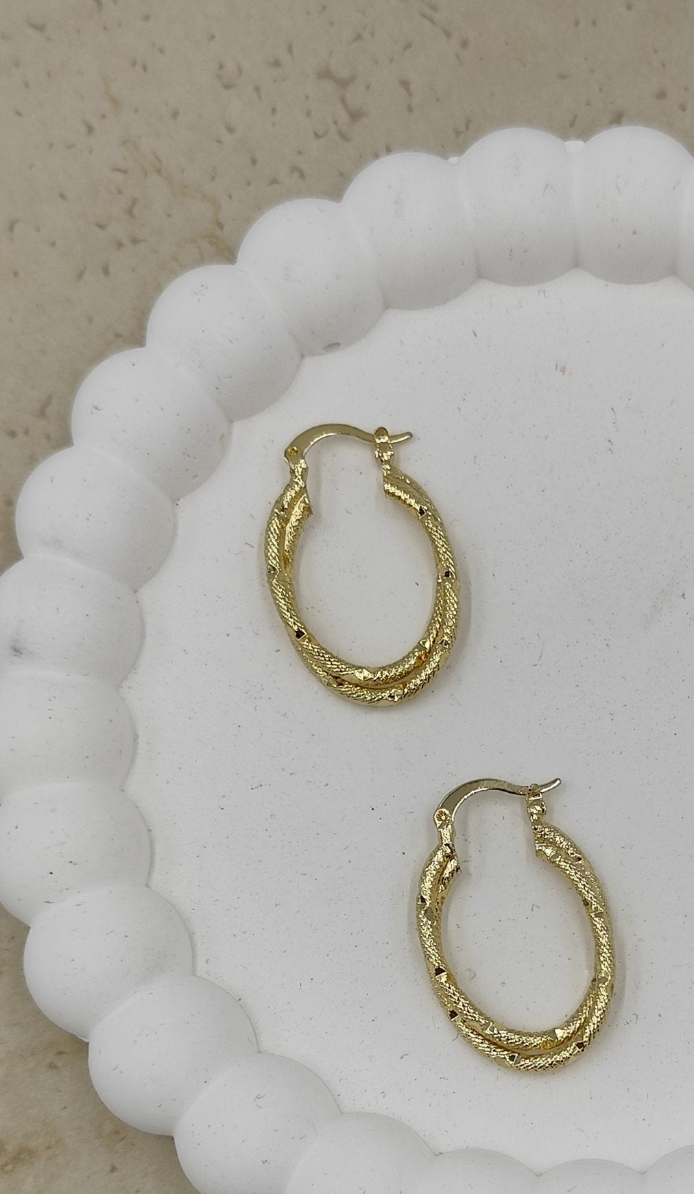 Sarmal Halka Küpe Gold