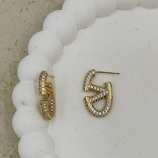 Taş Detaylı Gold Küpe
