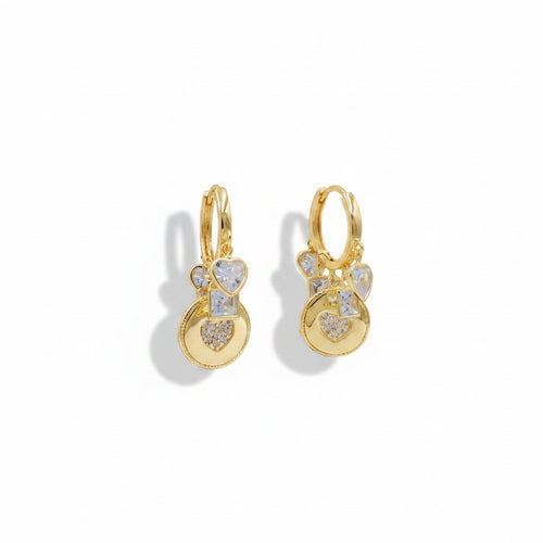 Ortası Kalpli Gold Halka Küpe