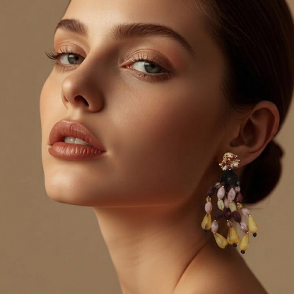 Boncuk Detaylı Sallantılı Marka Model Küpe