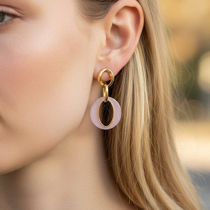 Gold Pembe Sallantılı Küpe