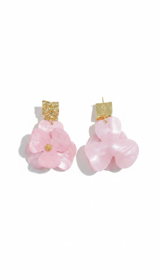 Pembe Sallantılı Çiçek Küpe