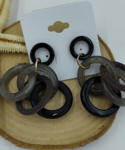 Alternative view of Siyah Halkalı Küpe