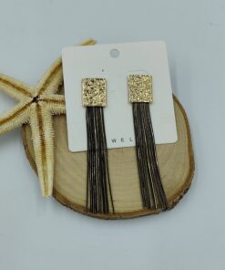 Siyah Renkte Sallantılı Gold Küpe